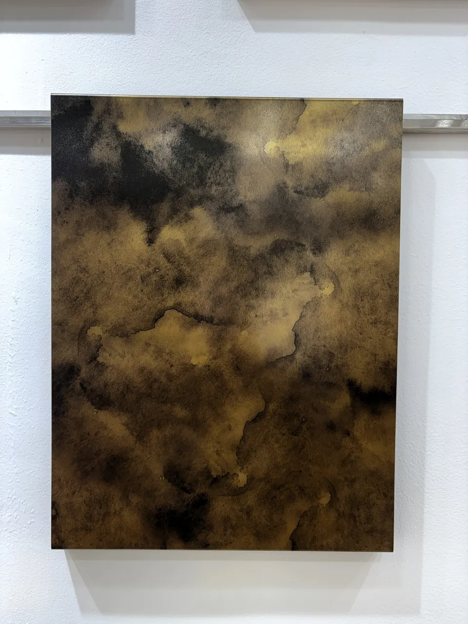 Antique cloud-effect gold and black stainless steel panel